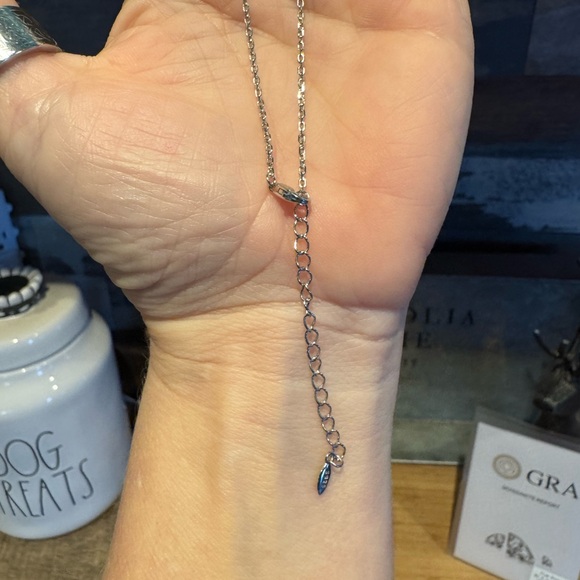 Over 1 ctw Moissanite heart rose two tone necklace - Picture 5 of 9